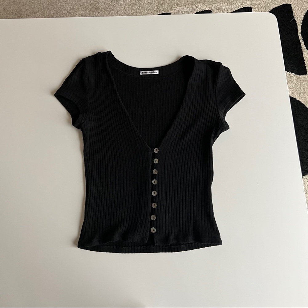 Reformation short sleeve top